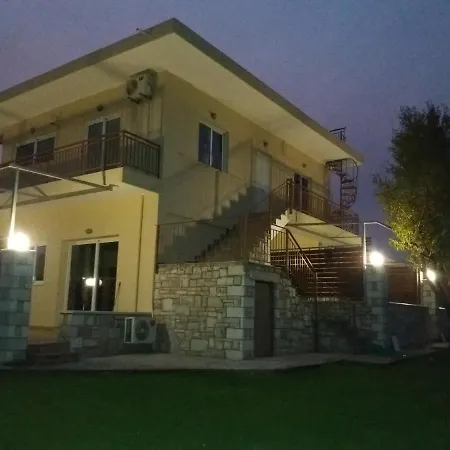 Nereids Apartments-pronoe * Petalídhion