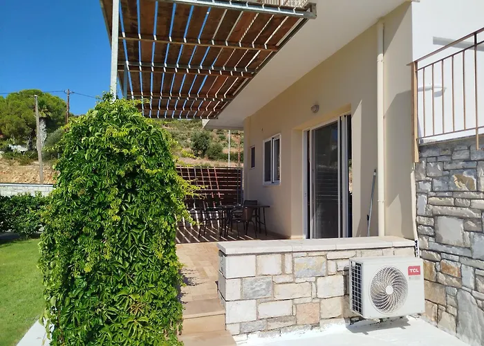 Nereids Apartments-pronoe Apartment *