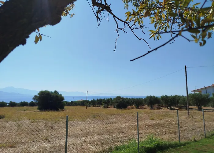 Nereids Apartments-pronoe