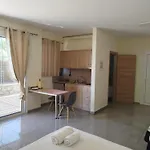Nereids Apartments-pronoe