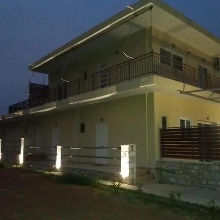 Nereids Apartments-pronoe