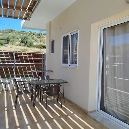 Nereids Apartments-pronoe *