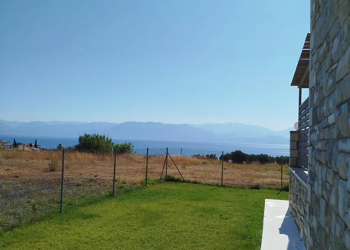 Nereids Apartments-pronoe *